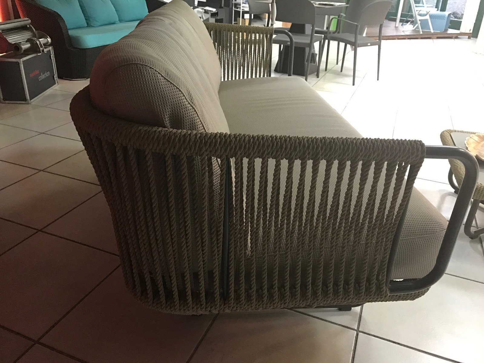 Divano Varaschin mod. Babylon in alluminio verniciato e corda in fibra sintetica 2 posti cm 185x75x88 napoli